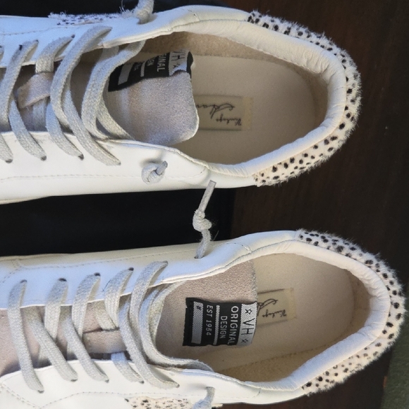 Vintage Havana Women's White and Cream Sneakers - Picture 2 of 5